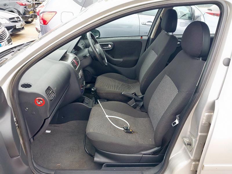 2006 VAUXHALL CORSA DESIGN 16V AUTO 