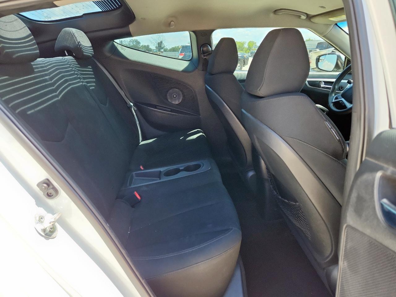 2014 Hyundai Veloster VIN: KMHTC6ADXEU211730 Lot: 71236595