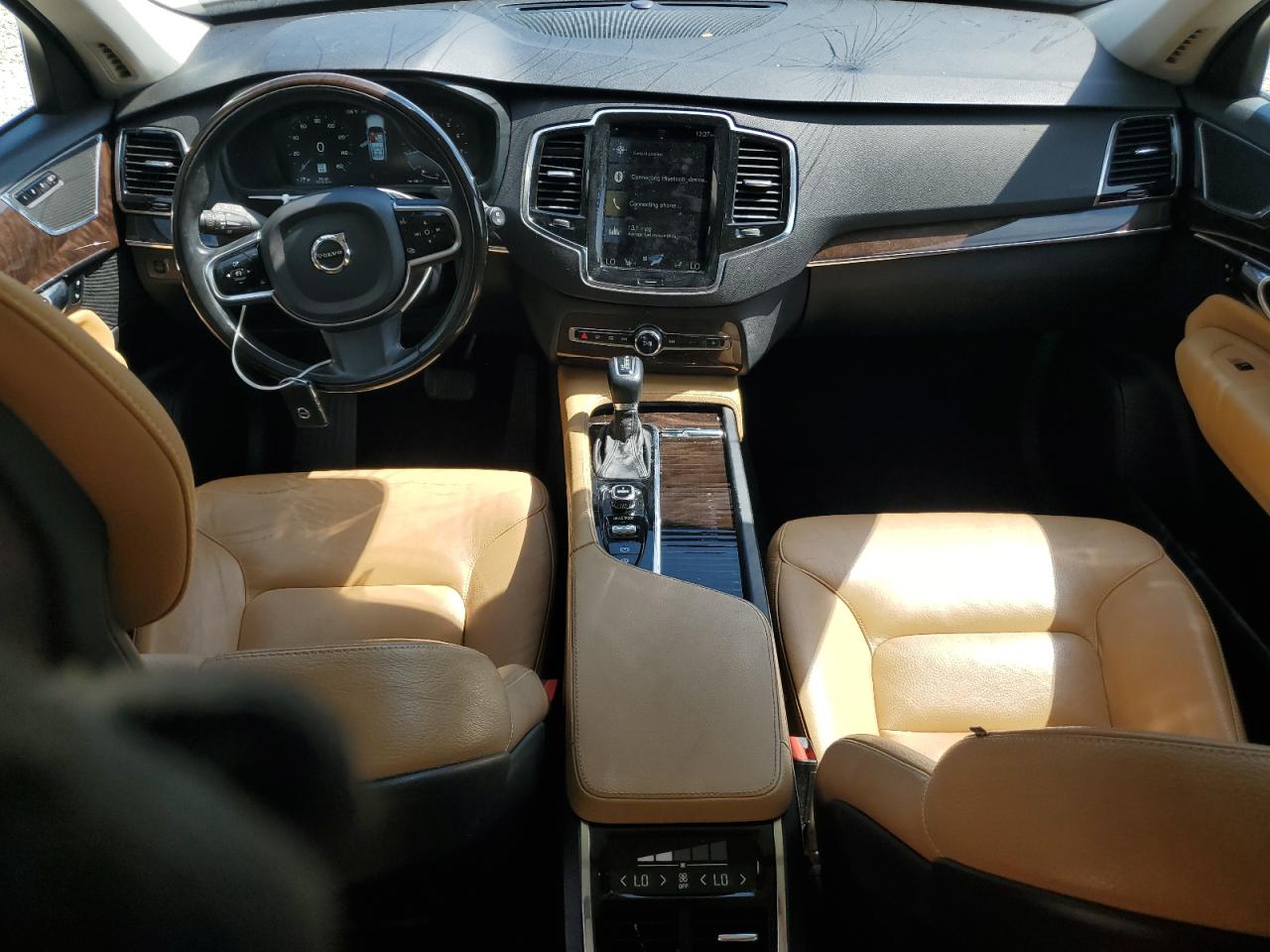 2016 Volvo Xc90 T6 VIN: YV4A22PK3G1085841 Lot: 82128805