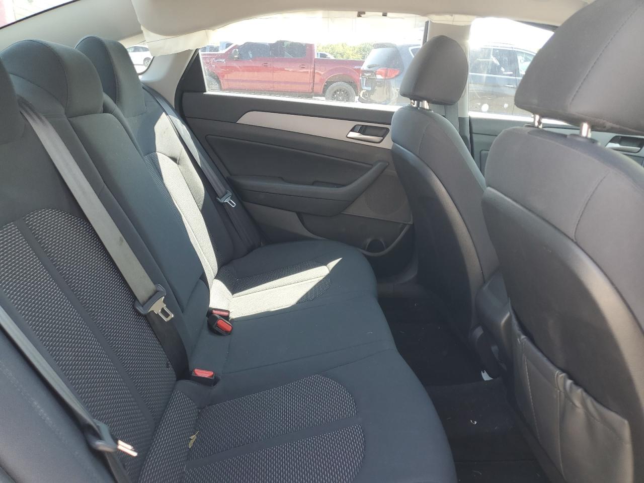 2018 Hyundai Sonata Sport VIN: 5NPE34AF7JH684573 Lot: 81430815