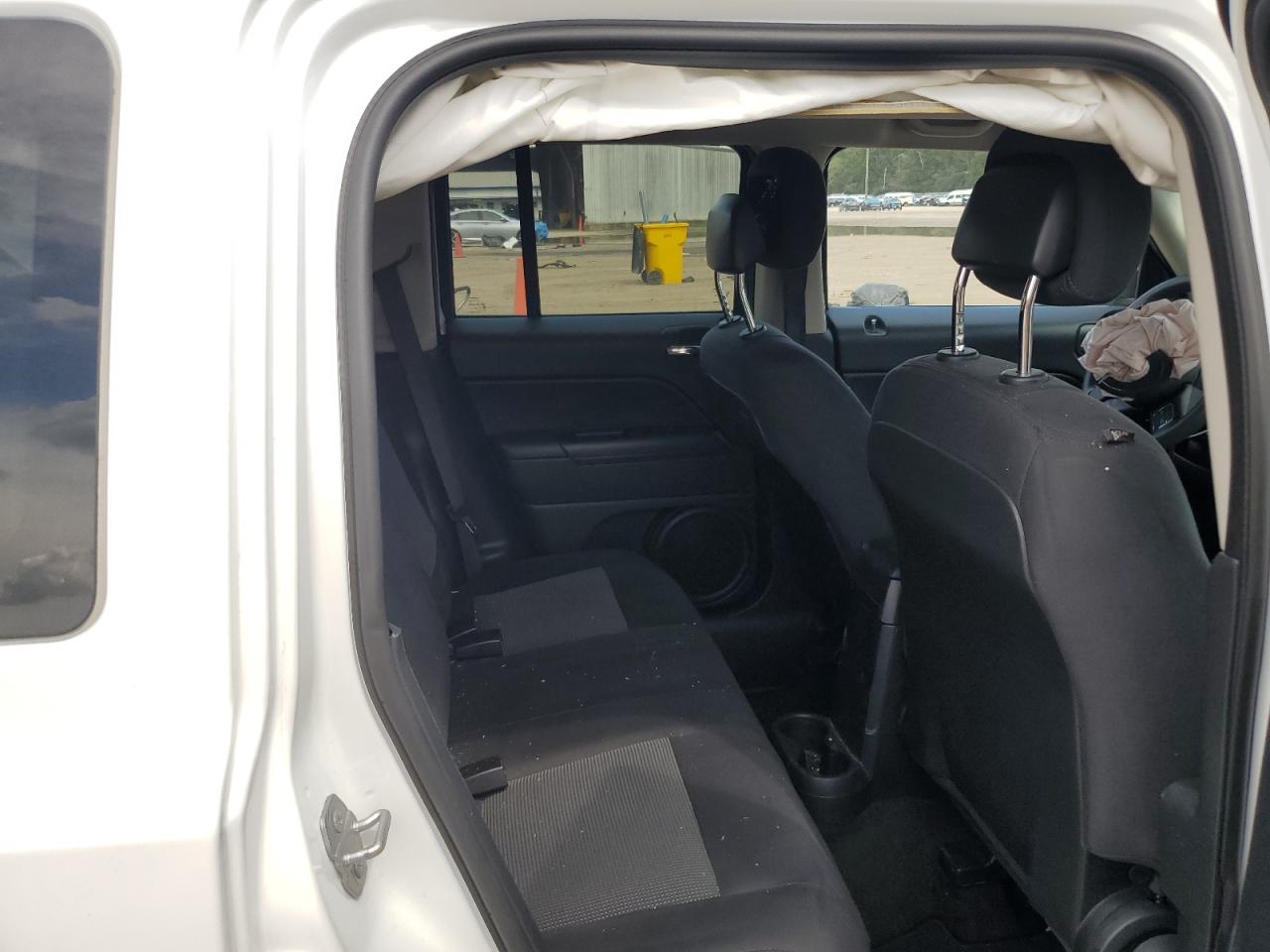 2015 Jeep Patriot Sport VIN: 1C4NJPBA5FD318795 Lot: 70822685