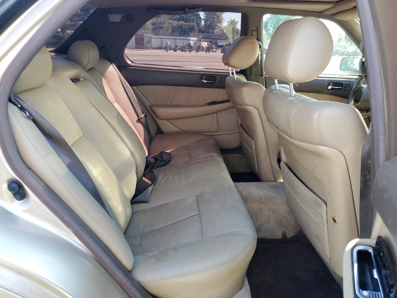 1994 Lexus Ls 400 VIN: JT8UF11E9R0196886 Lot: 71358405