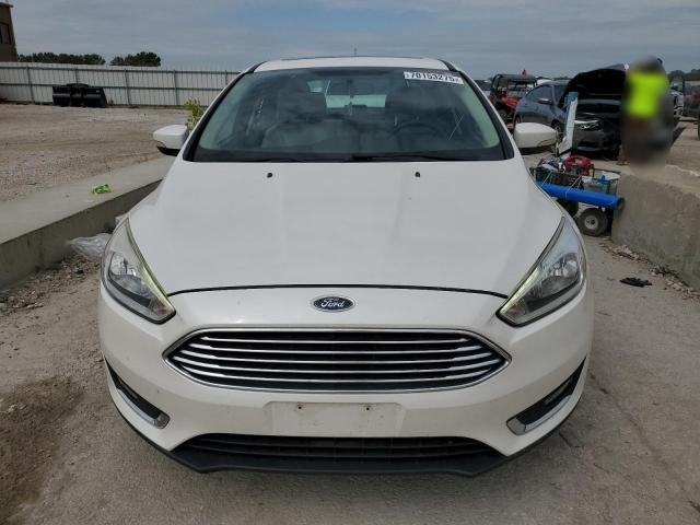  FORD FOCUS 2017 Белы