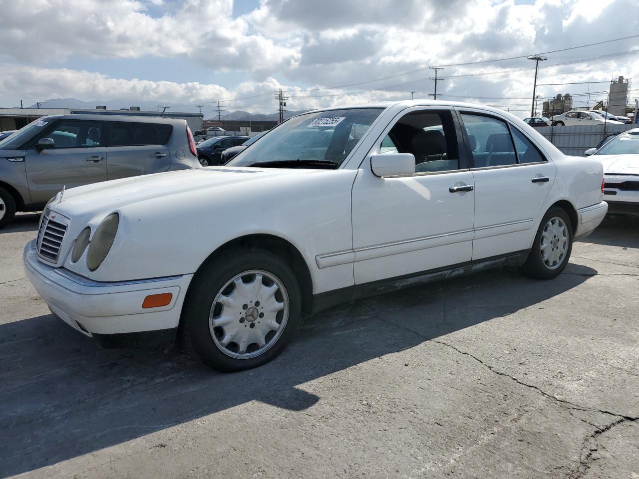 1998 Mercedes-Benz E 320