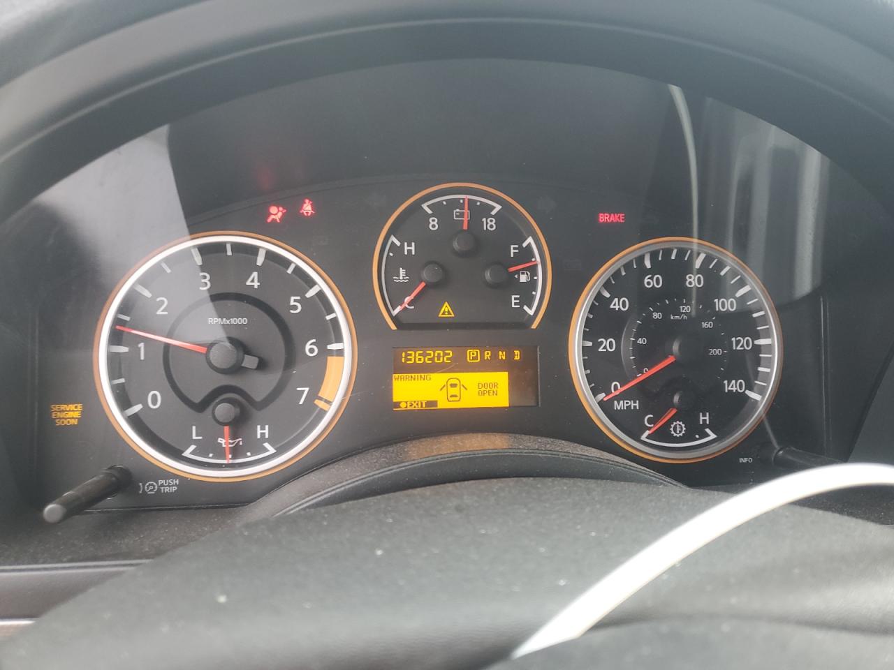 2011 Nissan Armada Sv VIN: 5N1BA0ND6BN612285 Lot: 70297275