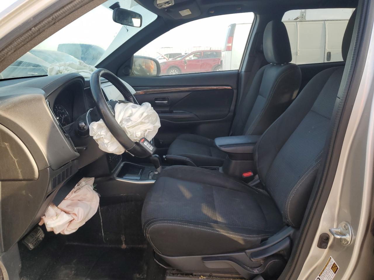 2018 Mitsubishi Outlander Se VIN: JA4AD3A35JZ048135 Lot: 81080545