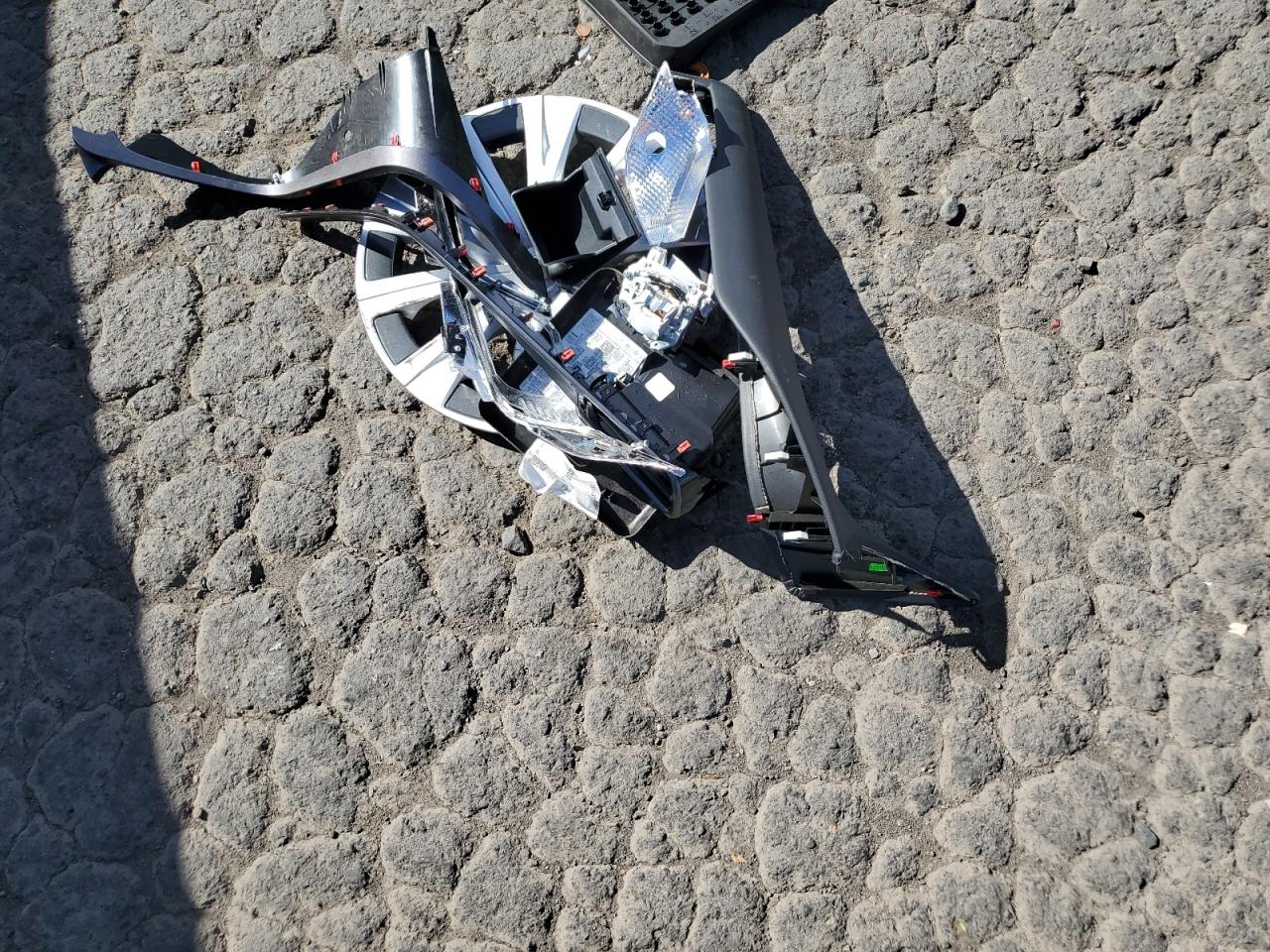 2021 Toyota Camry Le VIN: 4T1C31AK5MU025786 Lot: 84259505