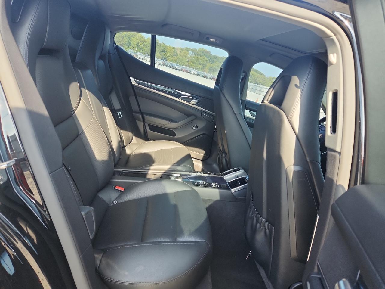 2015 Porsche Panamera Se Hybrid VIN: WP0AD2A77FL040812 Lot: 81626565