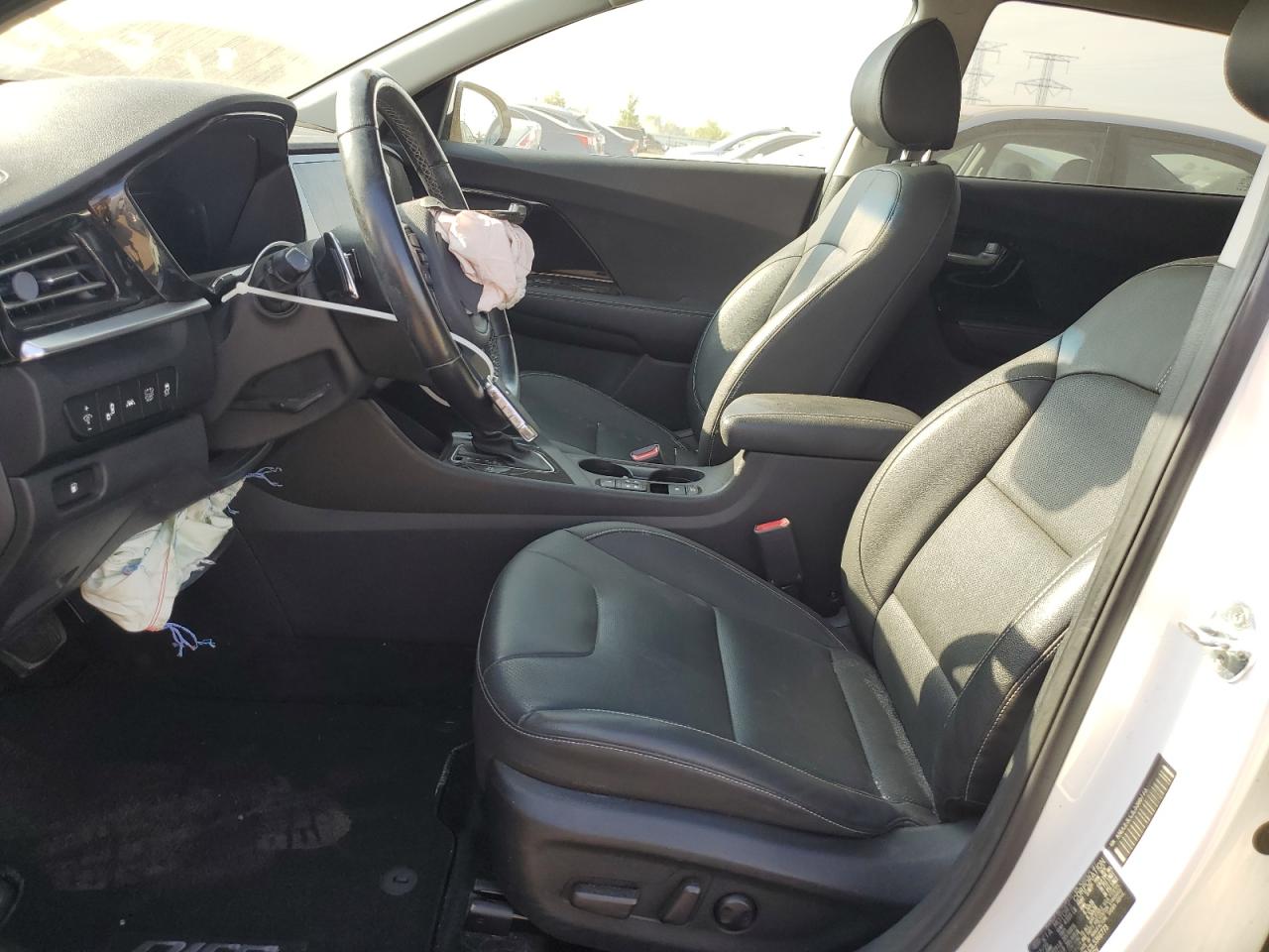 2020 Kia Niro Ex Premium VIN: KNDCE3LC1L5366773 Lot: 81019965