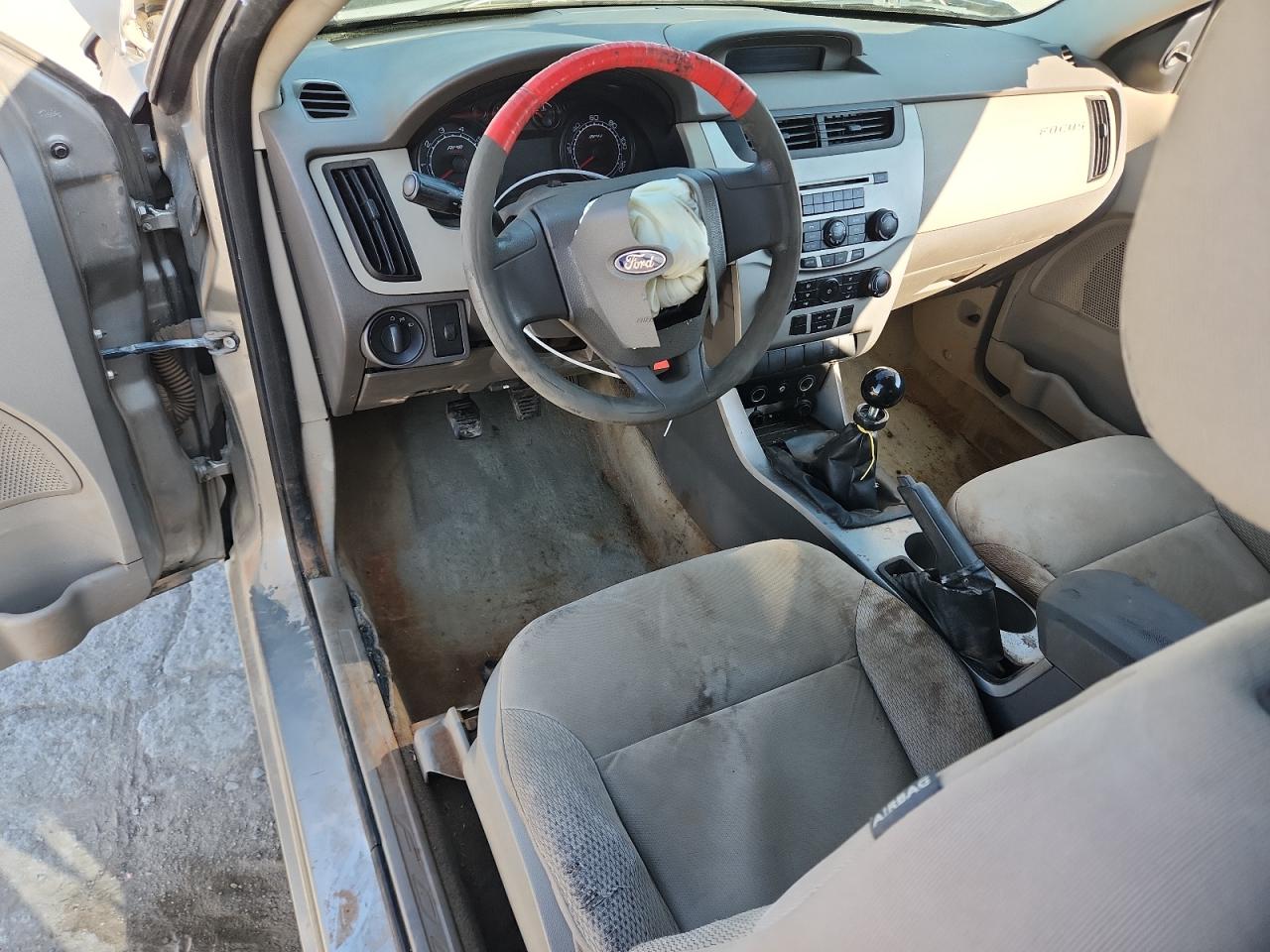 2008 Ford Focus S/Se VIN: 1FAHP32N58W252141 Lot: 84028295