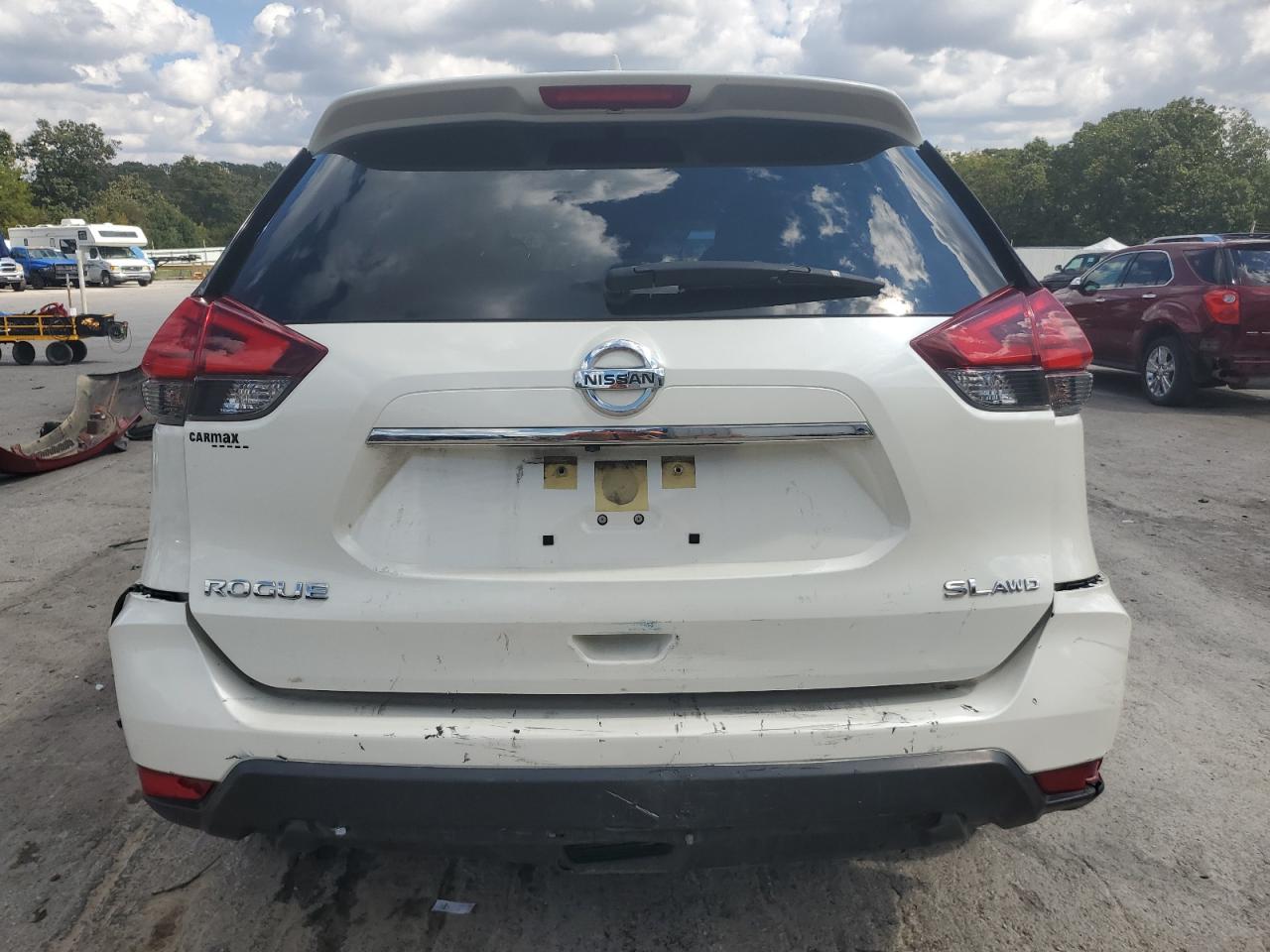 2017 Nissan Rogue S VIN: JN8AT2MV0HW258545 Lot: 81439865