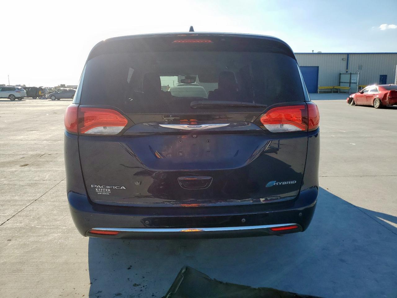 2018 Chrysler Pacifica Hybrid Limited VIN: 2C4RC1N71JR168456 Lot: 81914685