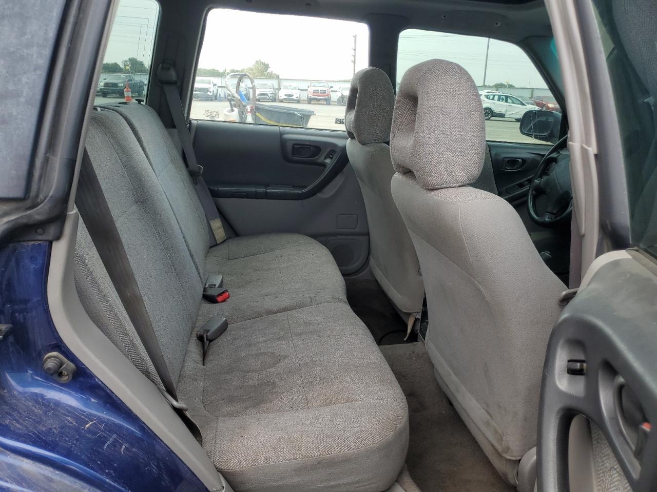 2001 Subaru Forester L VIN: JF1SF635X1G755138 Lot: 71324555