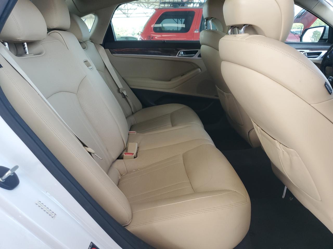 2015 Hyundai Genesis 3.8L VIN: KMHGN4JE7FU091458 Lot: 80454505