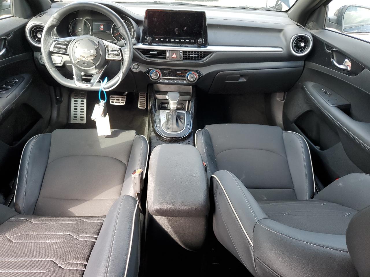 2023 Kia Forte Gt Line VIN: 3KPF54AD7PE685331 Lot: 84000825