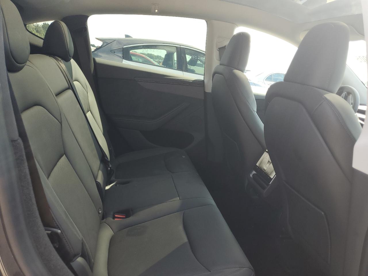 2026 Tesla Model Y VIN: 7SAYGDEE4TA407089 Lot: 81575005