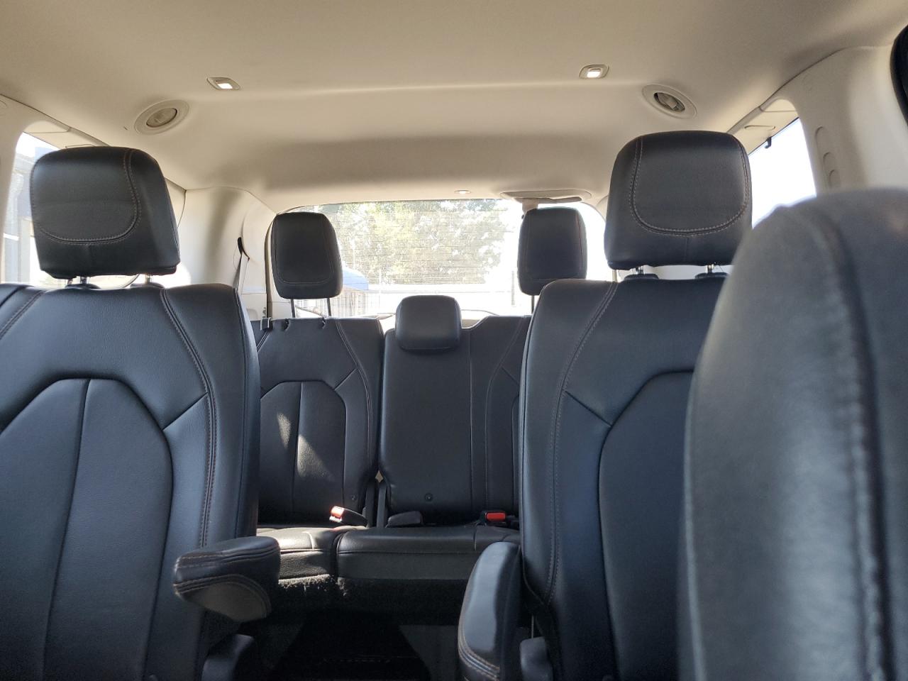 2017 Chrysler Pacifica Touring L VIN: 2C4RC1BG7HR544091 Lot: 84189345