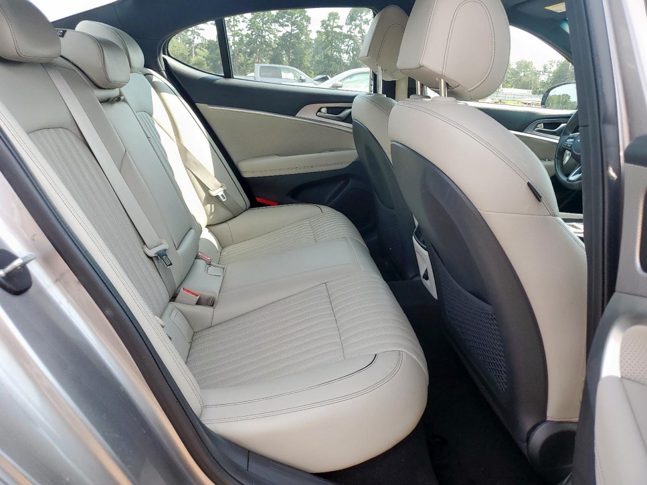 2022 Genesis G70 Base VIN: KMTG34TA8NU103900 Lot: 71026305