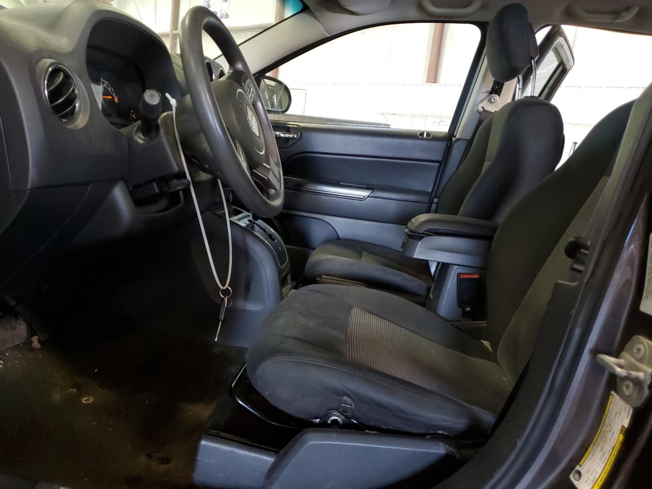 2016 Jeep Compass Sport VIN: 1C4NJCBA2GD560065 Lot: 80530025