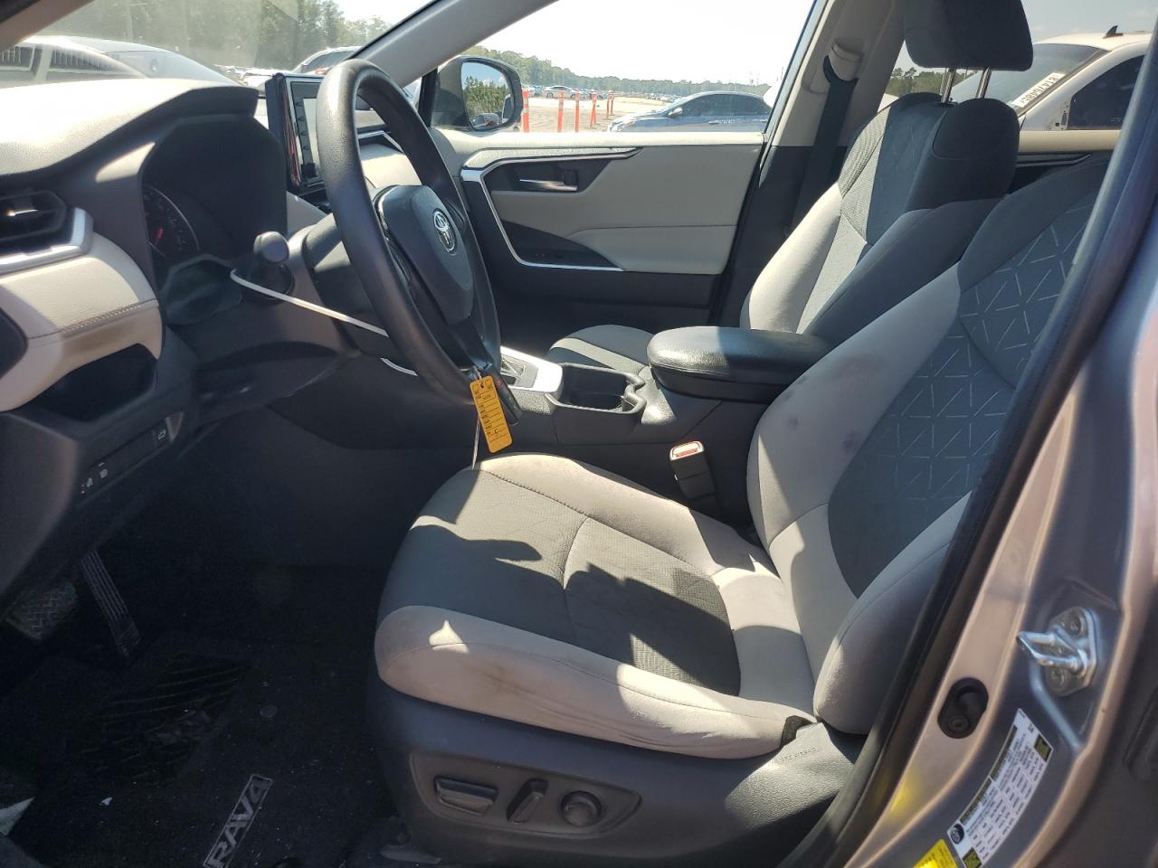 2021 Toyota Rav4 Xle VIN: 2T3W1RFV7MC109881 Lot: 80966125