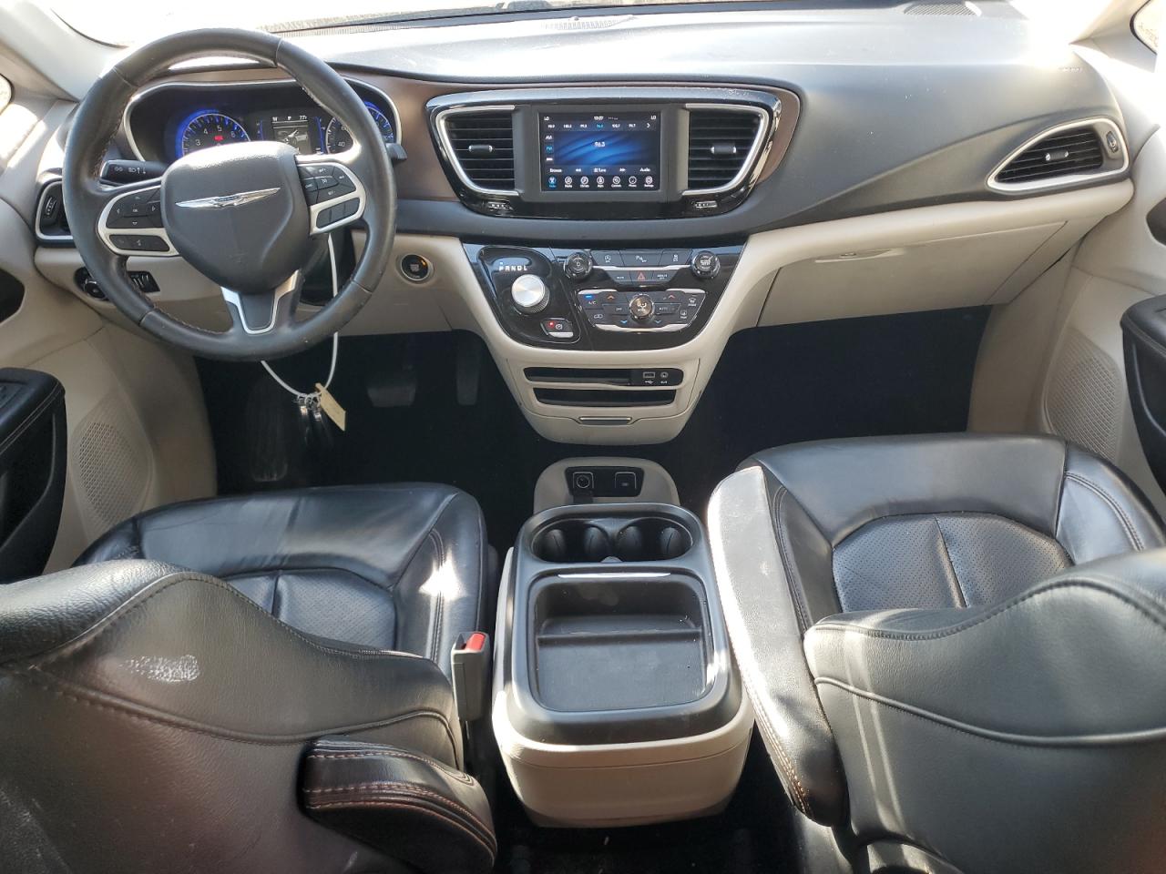 2018 Chrysler Pacifica Touring L VIN: 2C4RC1BGXJR144628 Lot: 84430665