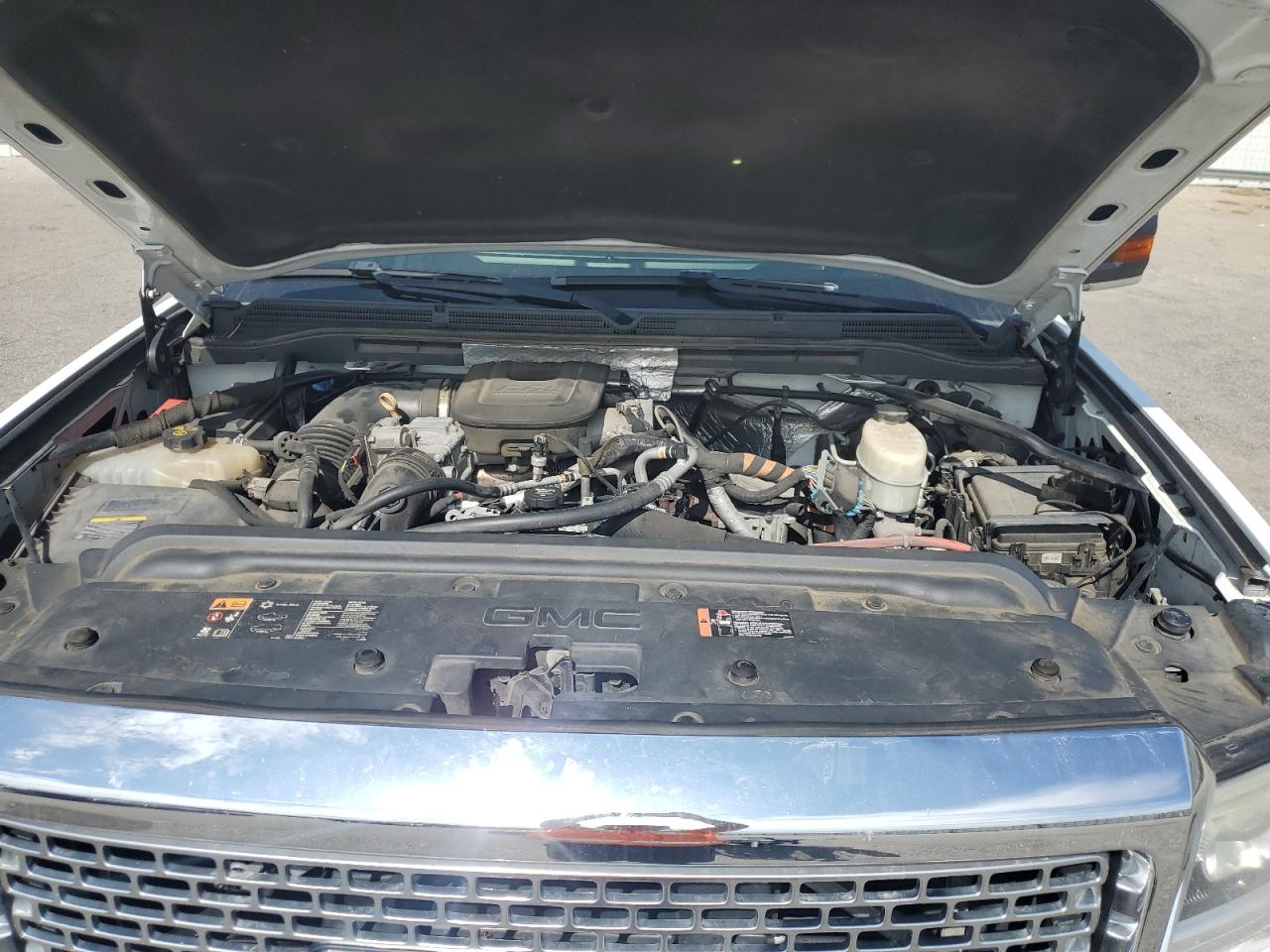 2016 GMC Sierra K2500 Denali VIN: 1GT12UE85GF193032 Lot: 81869495