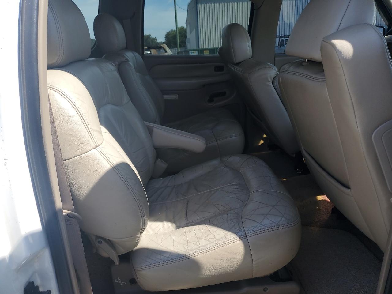 2002 Chevrolet Suburban C1500 VIN: 3GNEC16Z42G152314 Lot: 71688835