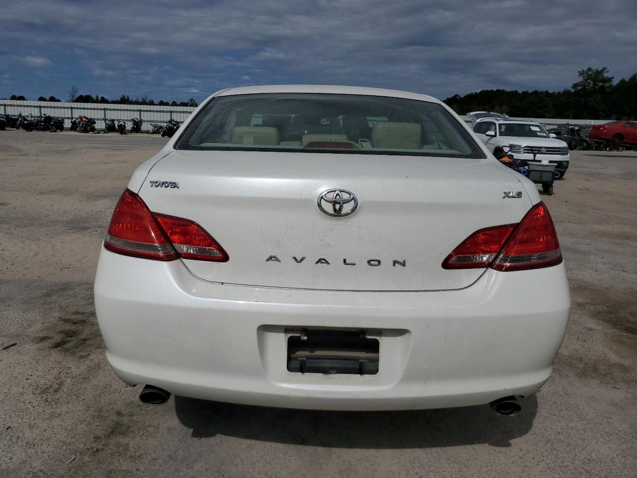 2005 Toyota Avalon Xl VIN: 4T1BK36B85U059032 Lot: 81387045