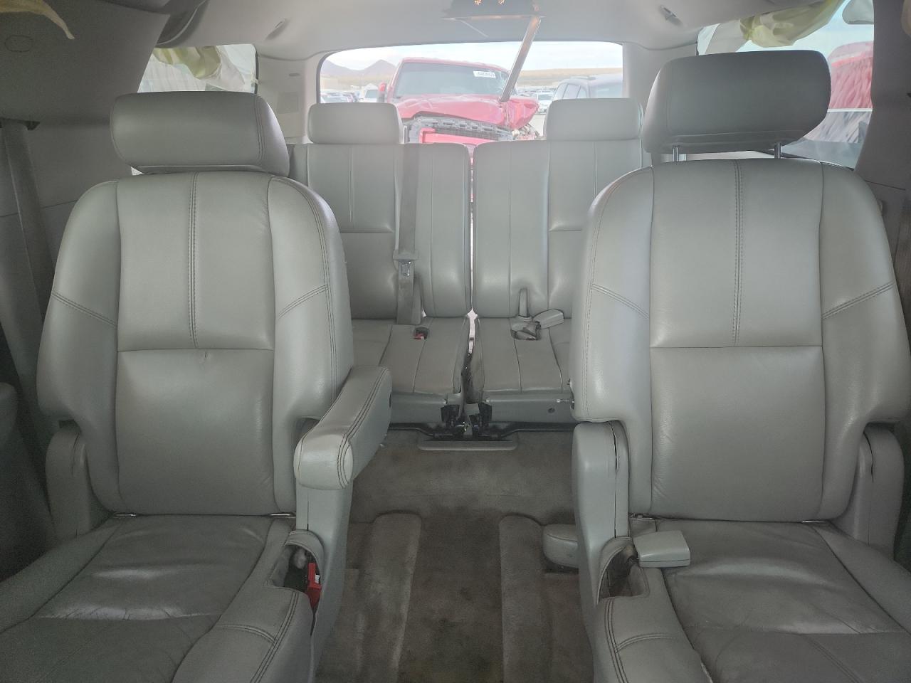 2007 Chevrolet Suburban K1500 VIN: 1GNFK163X7J262843 Lot: 84263975