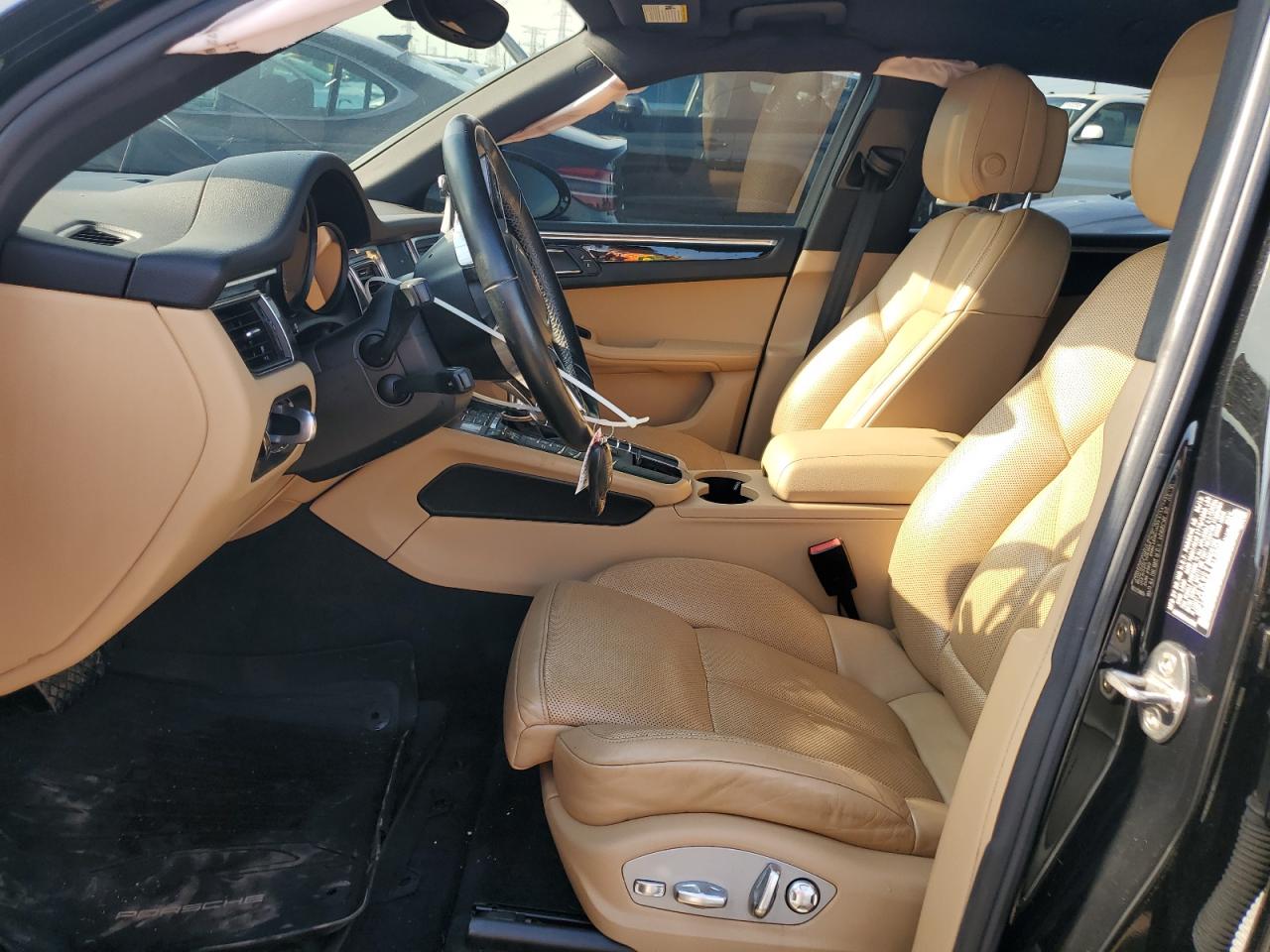 2018 Porsche Macan VIN: WP1AA2A54JLB12502 Lot: 81125865