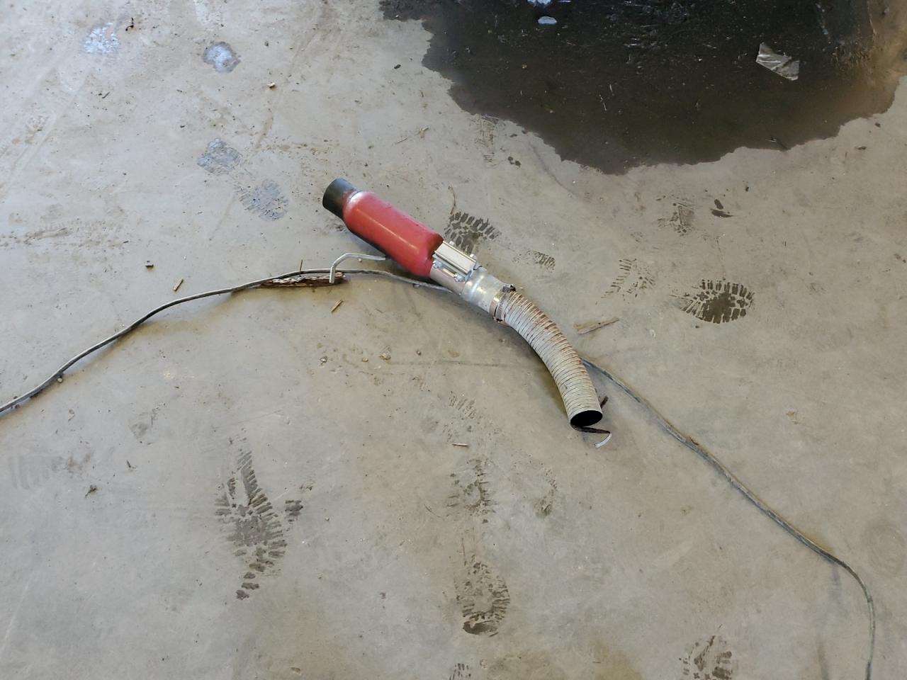 2015 Volkswagen Passat S VIN: 1VWAT7A36FC105045 Lot: 81432475