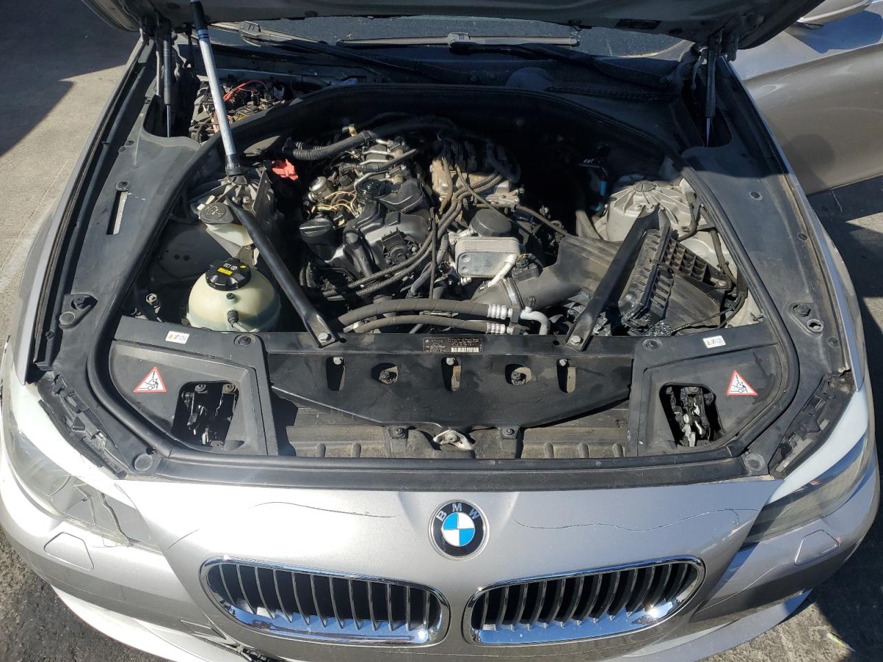 2012 BMW 528 I VIN: WBAXG5C57CDX02812 Lot: 84225515