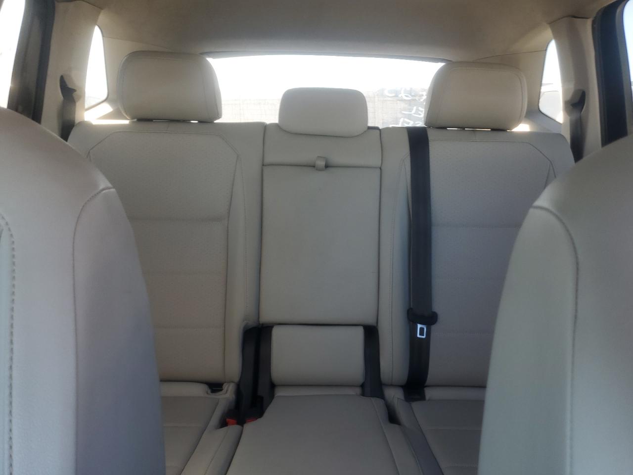 2018 Volkswagen Tiguan Se VIN: 3VV2B7AX5JM001992 Lot: 81715195