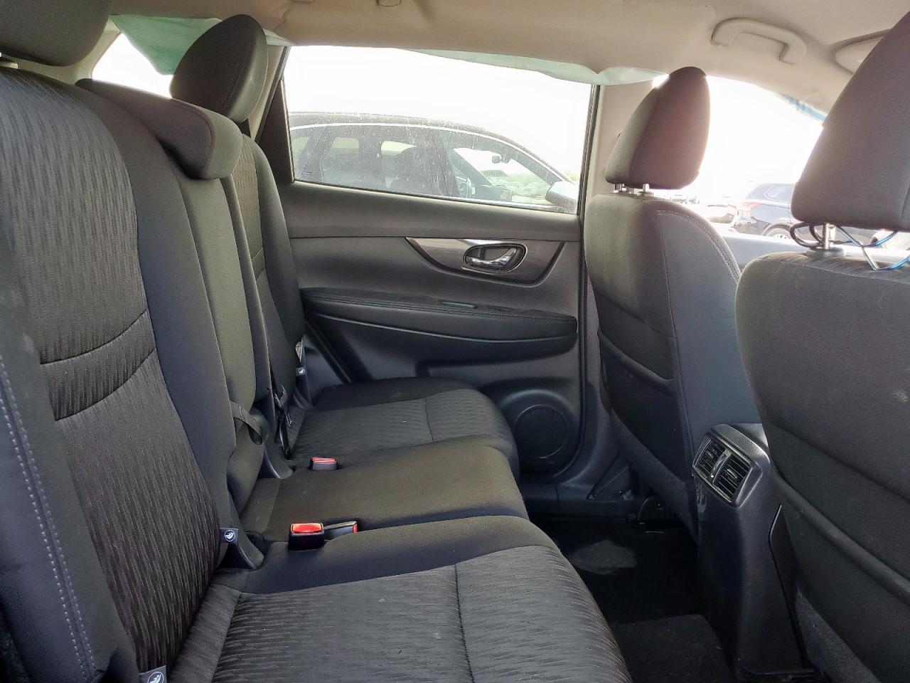 2018 Nissan Rogue S VIN: 5N1AT2MV3JC715184 Lot: 80967225