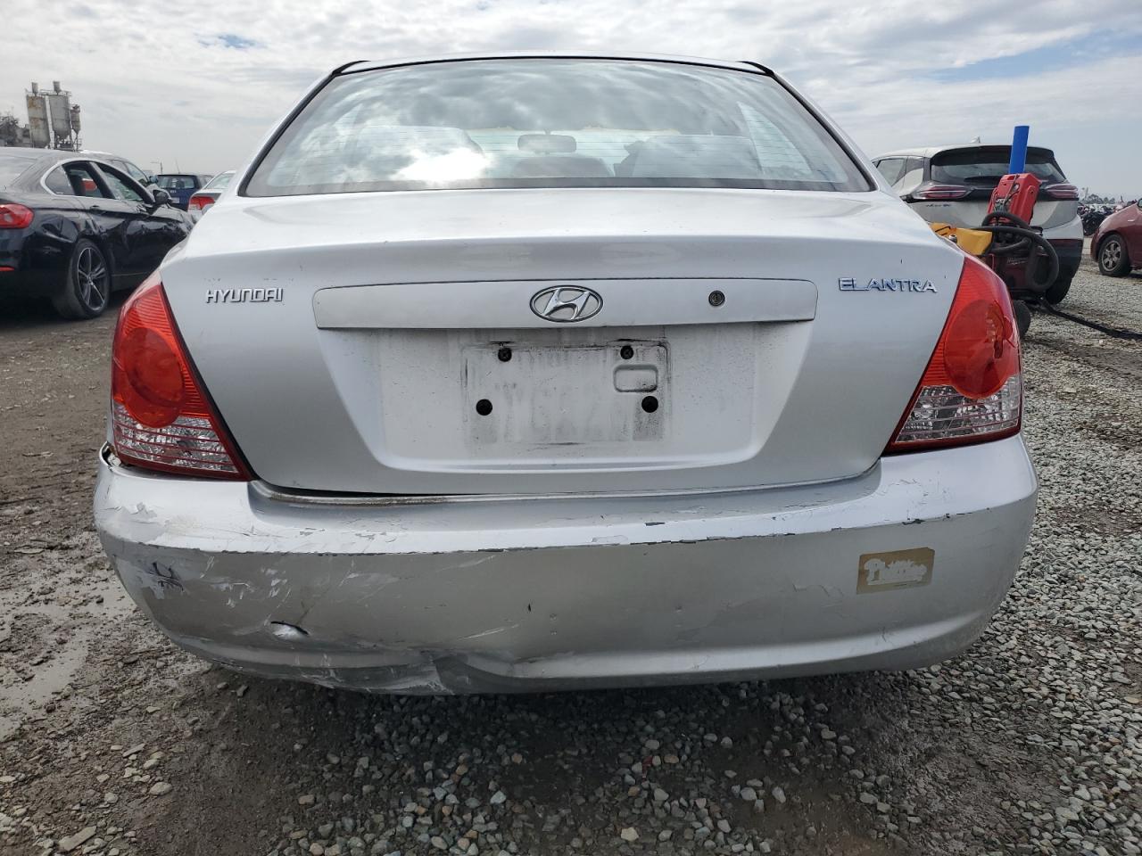 2004 Hyundai Elantra Gls VIN: KMHDN46D64U819609 Lot: 81123875