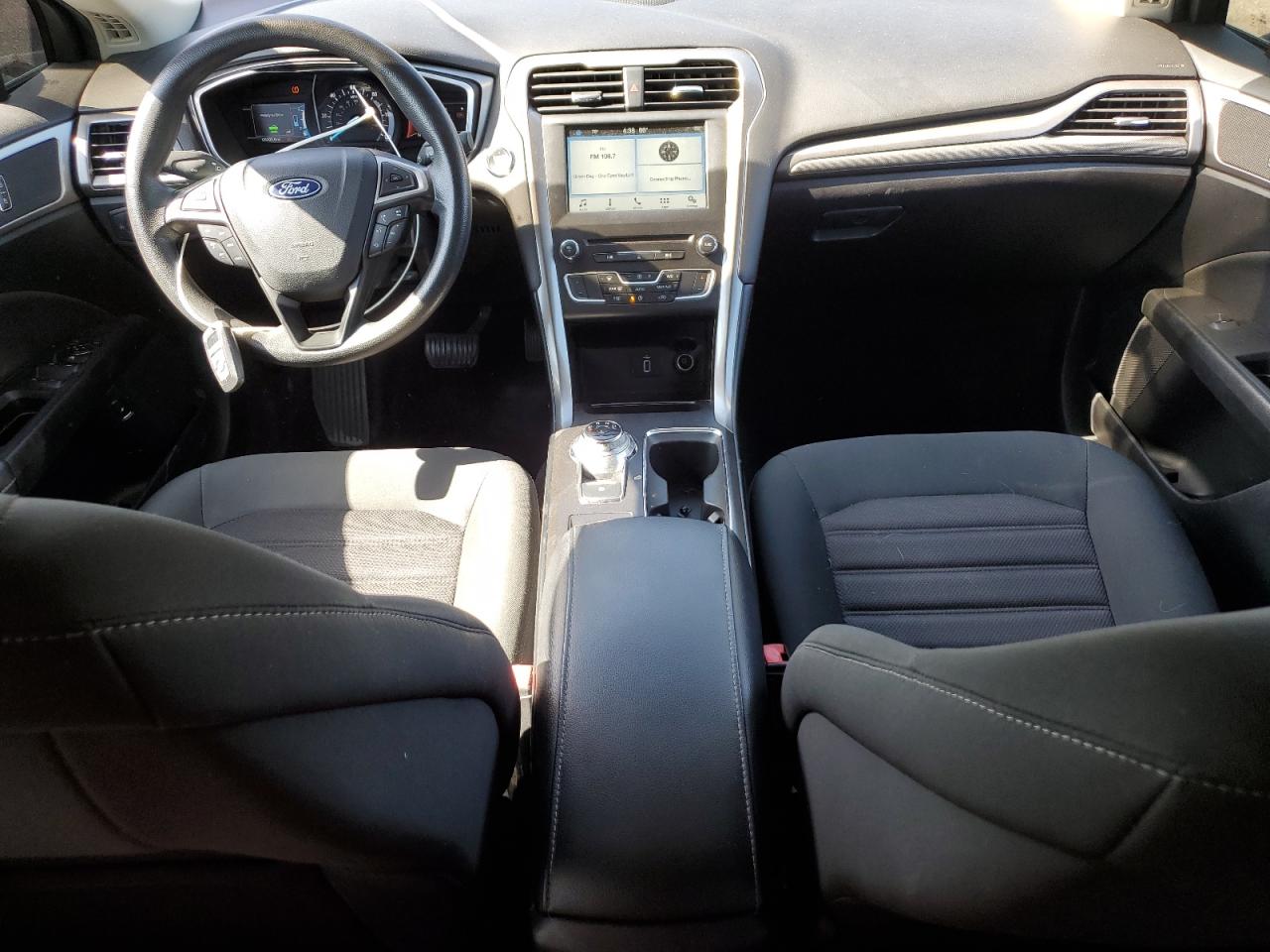 2018 Ford Fusion Se Hybrid VIN: 3FA6P0LU0JR211646 Lot: 83951335