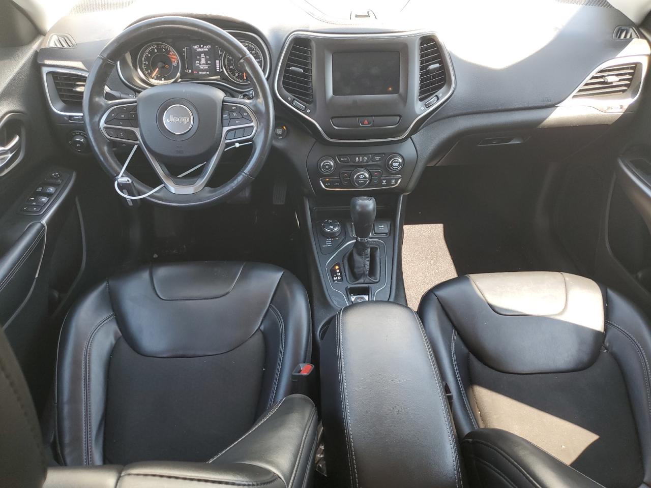 2019 Jeep Cherokee Latitude Plus VIN: 1C4PJMLX4KD252308 Lot: 43323061