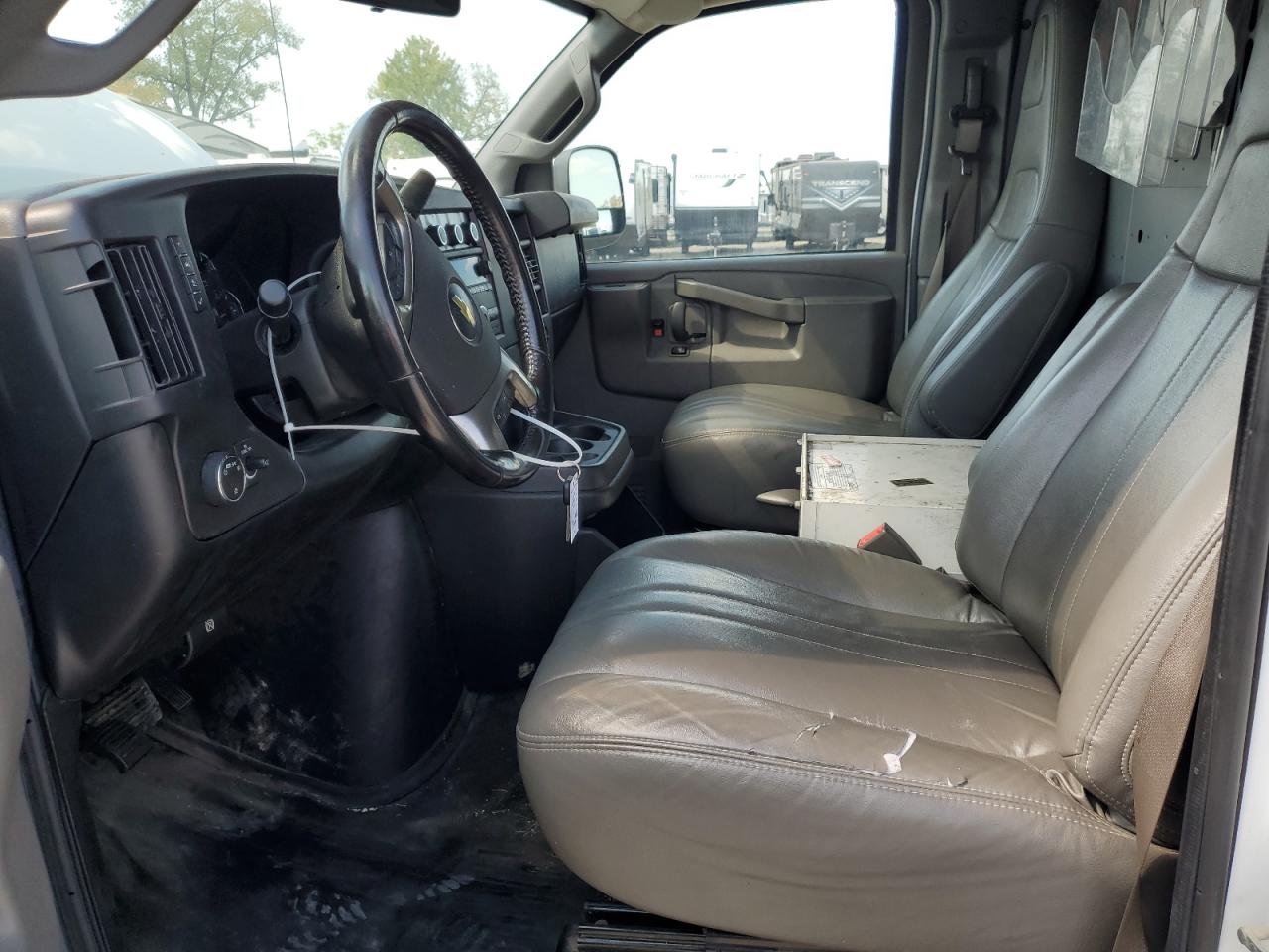 2019 Chevrolet Express G2500 VIN: 1GCWGAFP4K1165577 Lot: 83815495