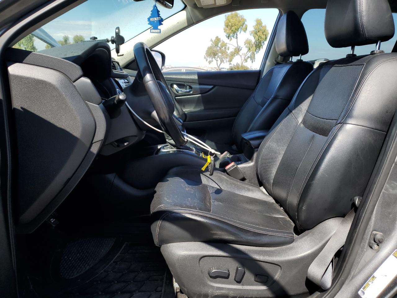 2018 Nissan Rogue S VIN: JN8AT2MT5JW492409 Lot: 81523625