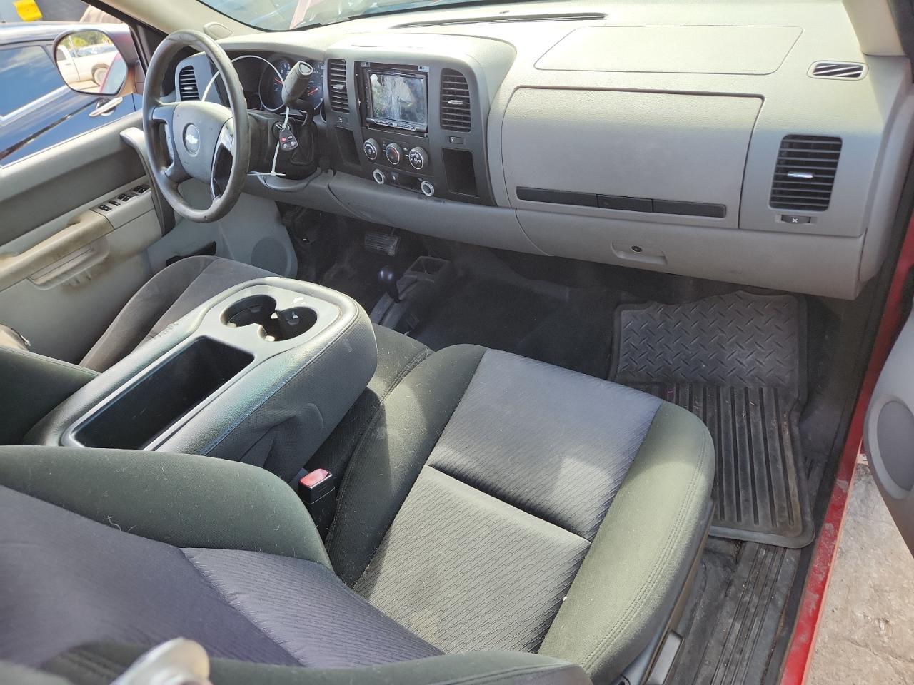 2010 Chevrolet Silverado K1500 VIN: 1GCSKPEA0AZ190294 Lot: 81669515