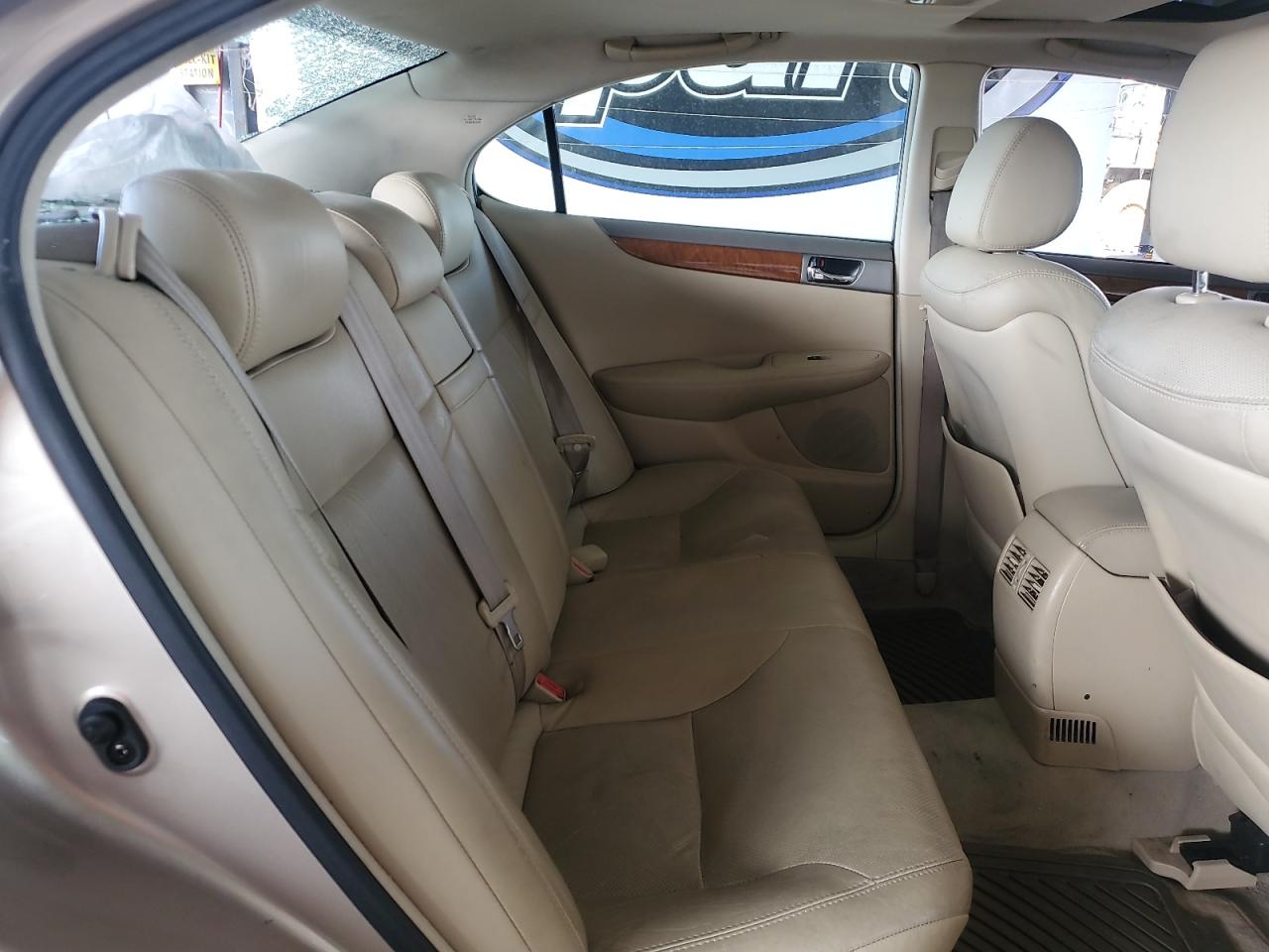 2005 Lexus Es 330 VIN: JTHBA30G355116144 Lot: 81939325