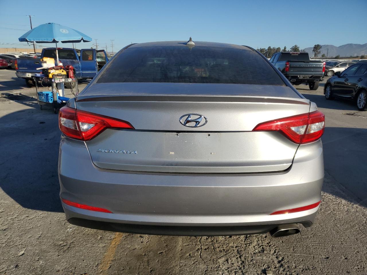 2017 Hyundai Sonata Se VIN: 5NPE24AF7HH551955 Lot: 70963225
