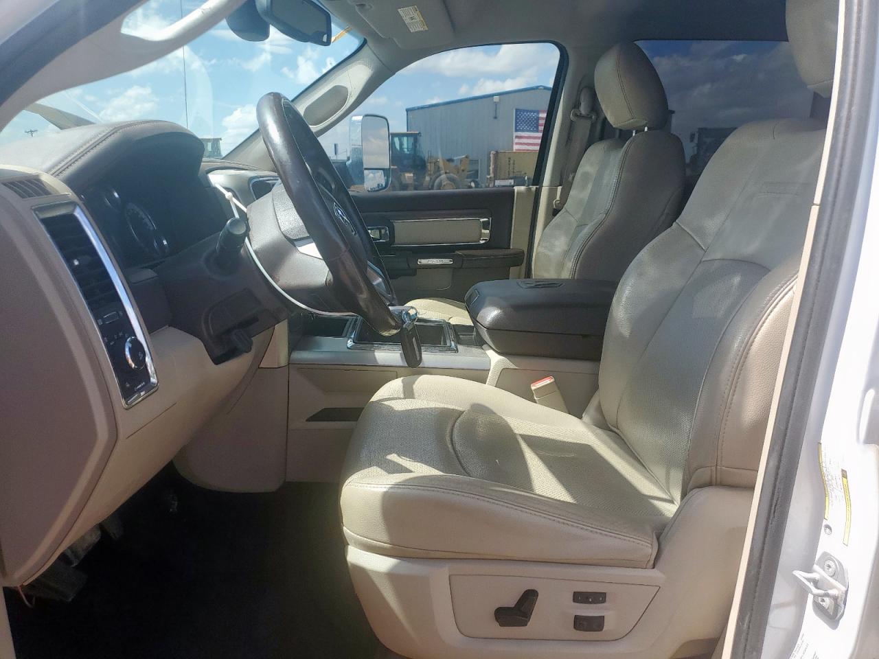 2015 Ram 3500 Laramie VIN: 3C63RPJL4FG541441 Lot: 81258675