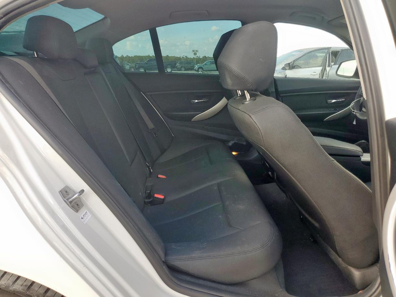 2018 BMW 320 I VIN: WBA8E1G58JNU89244 Lot: 81389415