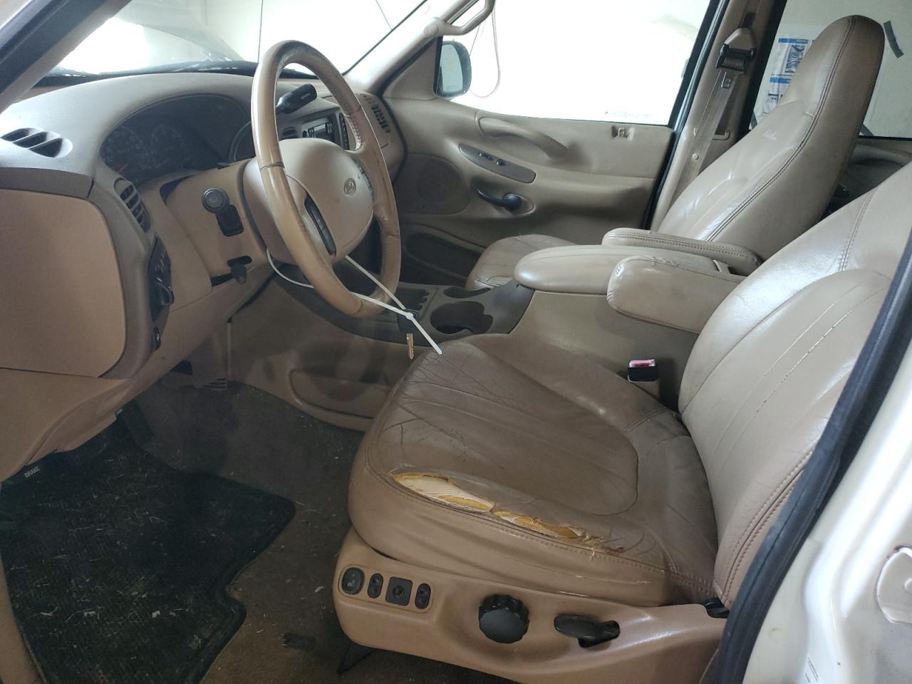 1998 Ford Expedition VIN: 1FMPU18L0WLB65394 Lot: 81615665