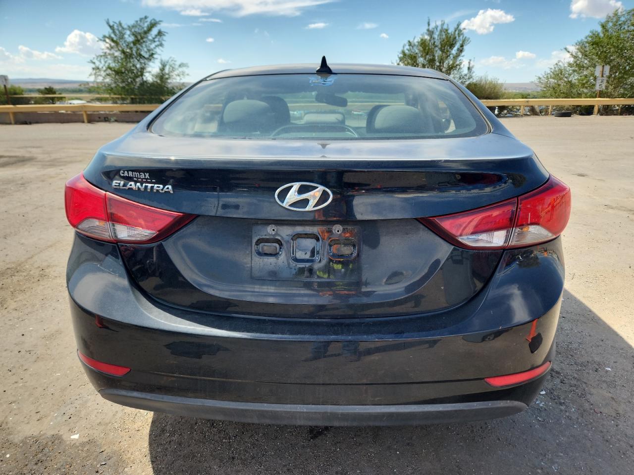 2015 Hyundai Elantra Se VIN: 5NPDH4AE7FH607200 Lot: 81475235