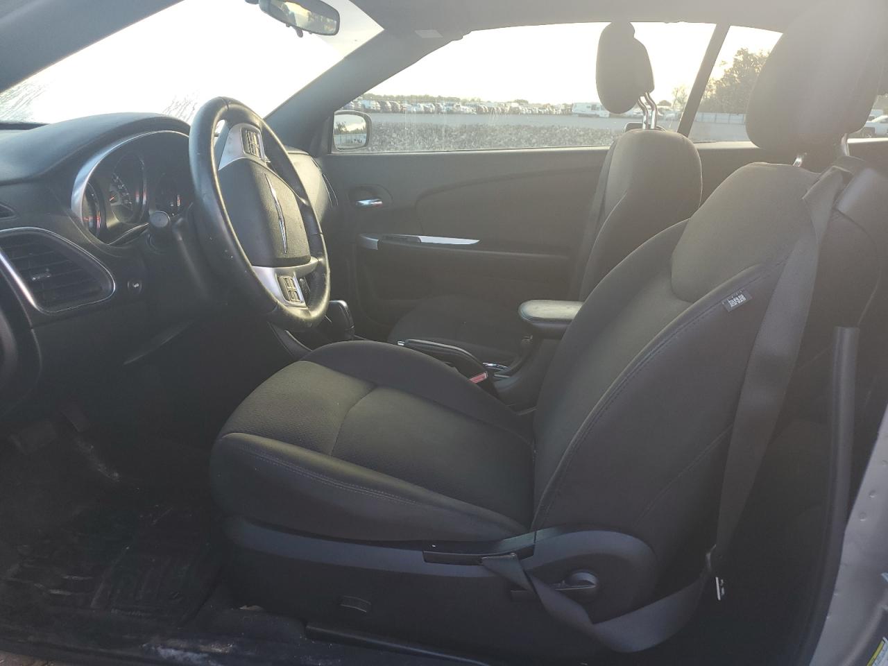 2014 Chrysler 200 Touring VIN: 1C3BCBEB8EN158316 Lot: 81750145