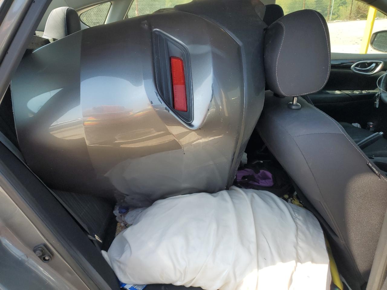 2017 Nissan Sentra S VIN: 3N1AB7AP5HY310796 Lot: 81461985