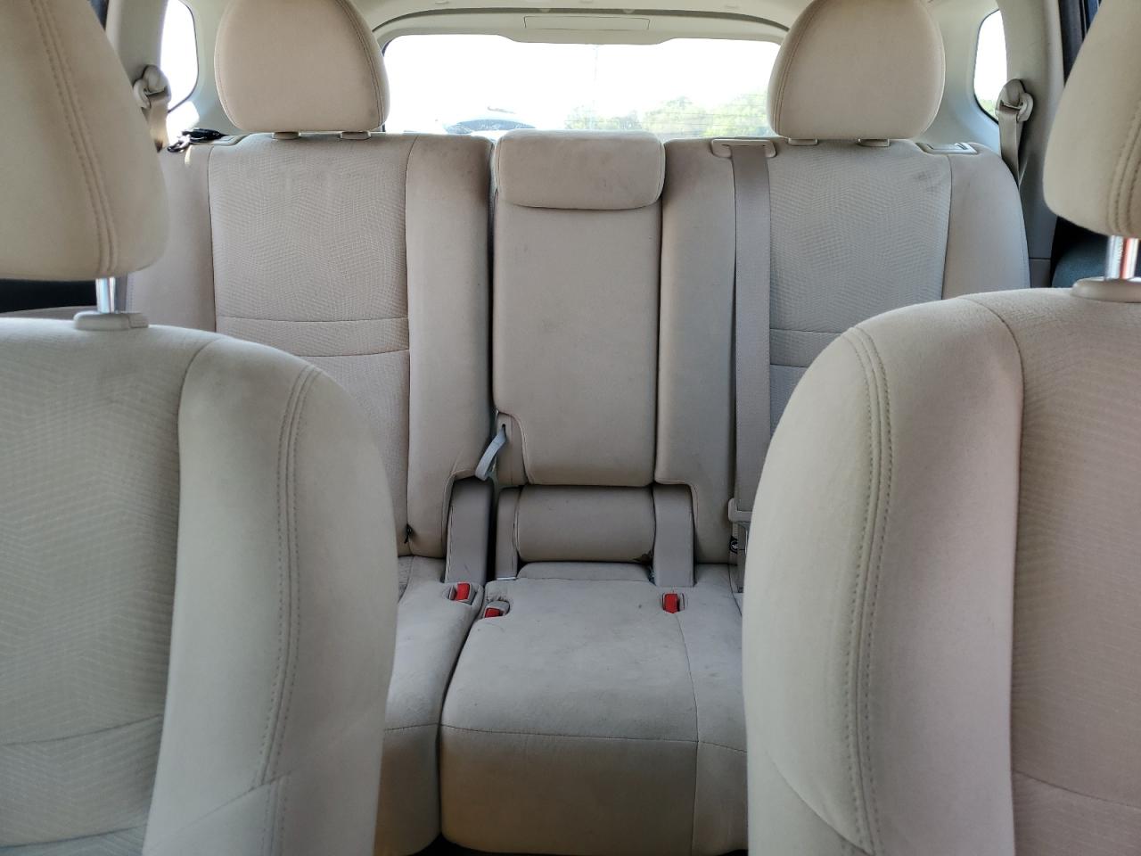 2015 Nissan Rogue S VIN: KNMAT2MT3FP580422 Lot: 80747295