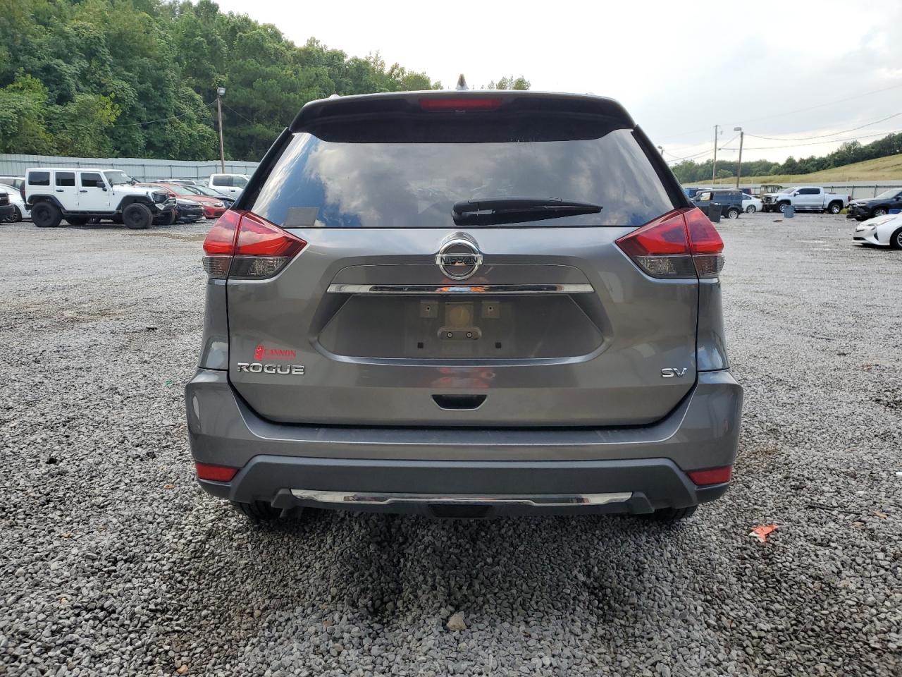 2018 Nissan Rogue S VIN: JN8AT2MT9JW450373 Lot: 71203825